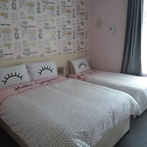 33 Guest house