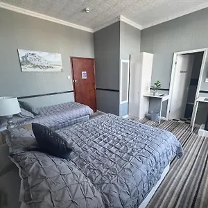 The Holmlea Guest house